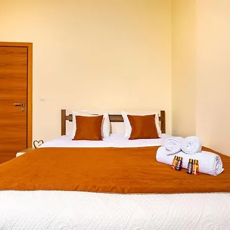 Apartment 3-bedroom Apt Karavelov Next To Kapana Plovdiv
