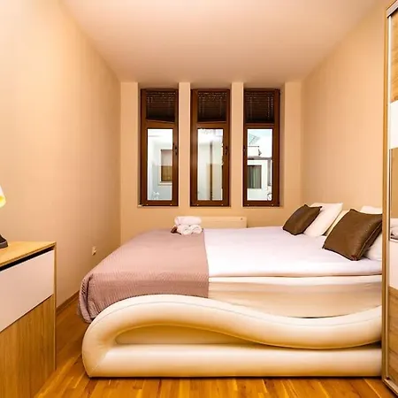 3-bedroom Apt Karavelov Next To Kapana Plovdiv
