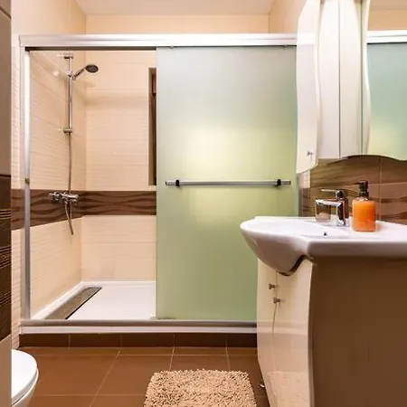 3-bedroom Apt Karavelov Next To Kapana Apartment