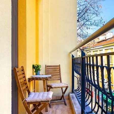 Apartment 3-bedroom Apt Karavelov Next To Kapana Plovdiv