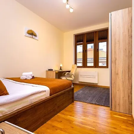 Apartment 3-bedroom Apt Karavelov Next To Kapana Plovdiv