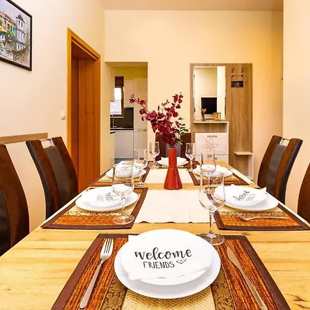 Apartment 3-bedroom Apt Karavelov Next To Kapana Plovdiv